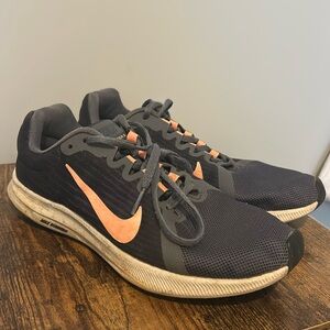 Nike Size 7 Women’s Running Shoes